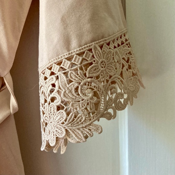 Le Rose Valerie Jersey Midi Robe in Champagne Blush - Picture 7 of 7